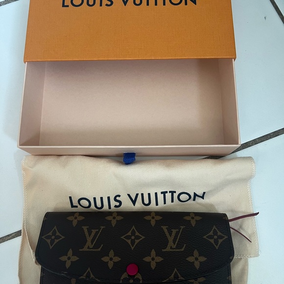 LOUIS VUITTON cloth wallet authentic 100 percent - Picture 4 of 6